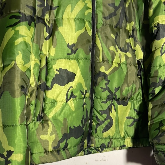 HUF Worldwide CAMO JACKET Convertible to Vest Mens size LARGE HTF - Picture 3 of 12